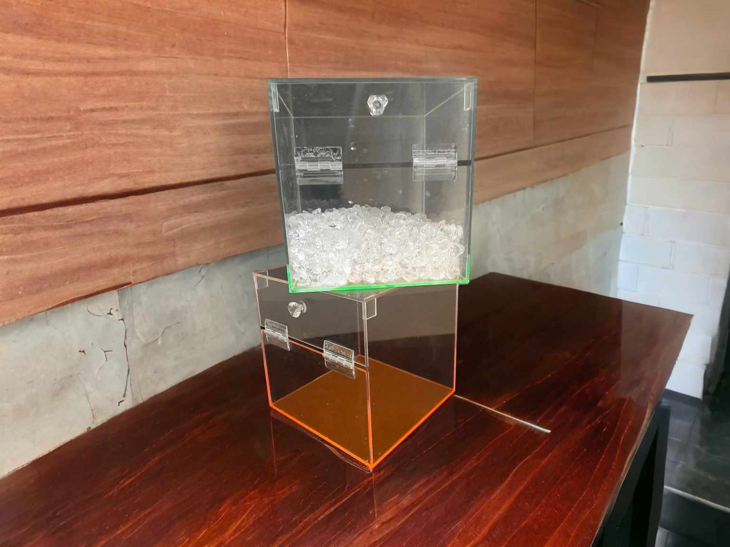 Caja almacenadora de acrílico