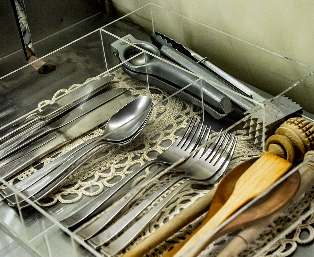 Separador de cubiertos de acrílico