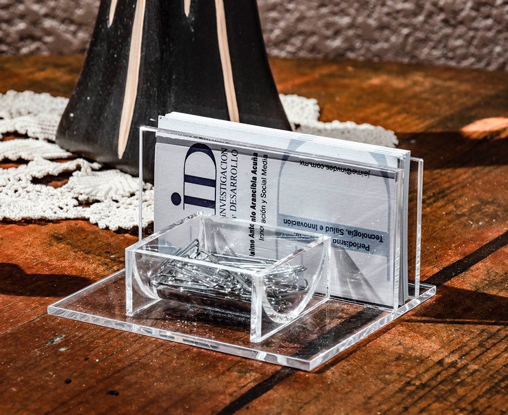 Tarjetero con porta clips